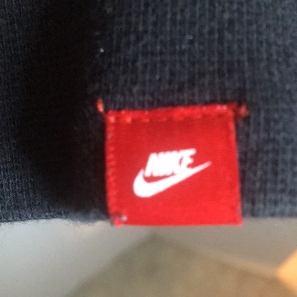 NIKE RED TAG VINTAGE HOODIE SIZE L ZIP POCKET ON SLEEVE - Picture 4 of 6